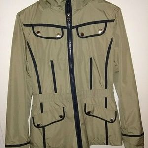 Womens lightweight jacket